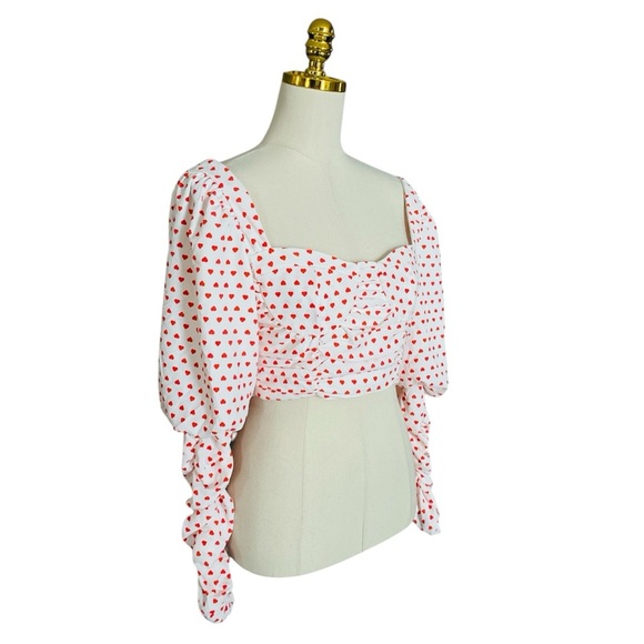 ASOS Collective the Label Bow Back Crop Top in Ditsy Red Hearts Print Size 2 - Picture 5 of 8